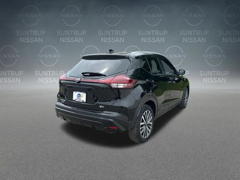 Used 2023 Nissan Kicks SV FWD image 35