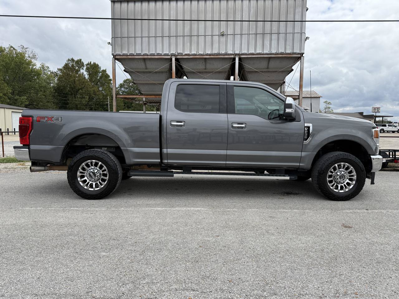 Used 2022 Ford F250 XLT w/ XLT Premium Package AWD/4WD image 8