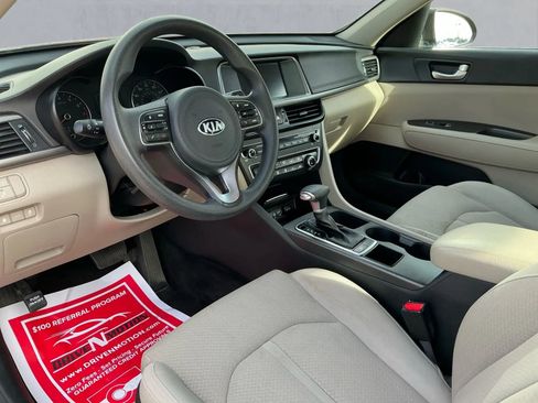 Used 2018 Kia Optima LX image 11