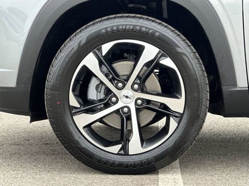 New 2026 Chevrolet Trax RS w/ Driver Confidence Package FWD image 23