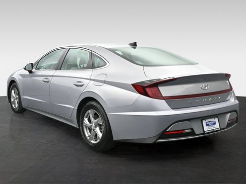 Certified 2023 Hyundai Sonata SE w/ Cargo Package FWD image 2