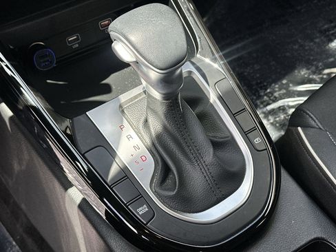 Certified 2024 Kia Forte GT-Line FWD image 19