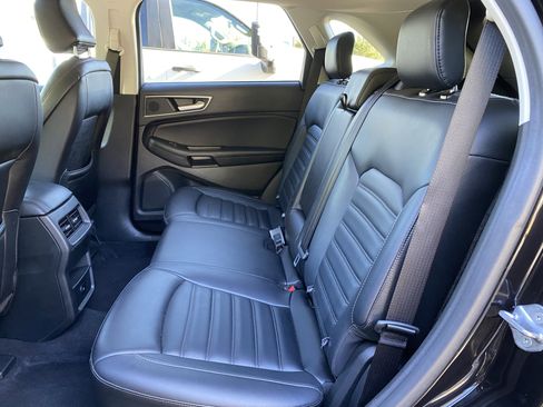 Used 2024 Ford Edge SEL image 35