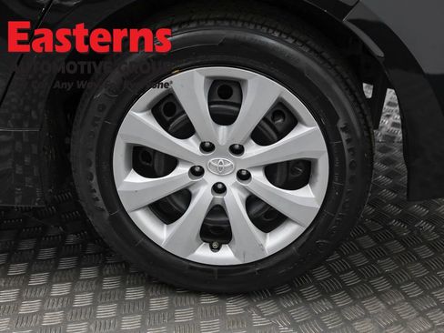 Used 2023 Toyota Corolla LE image 32