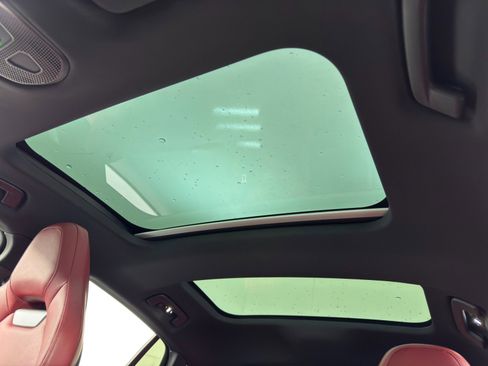 Used 2024 Porsche Panamera image 12