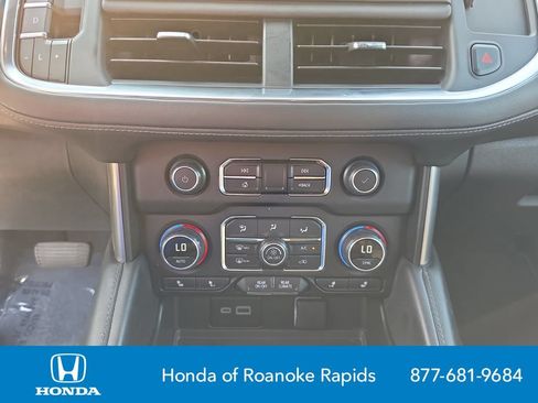 Used 2024 Chevrolet Tahoe LT RWD image 15