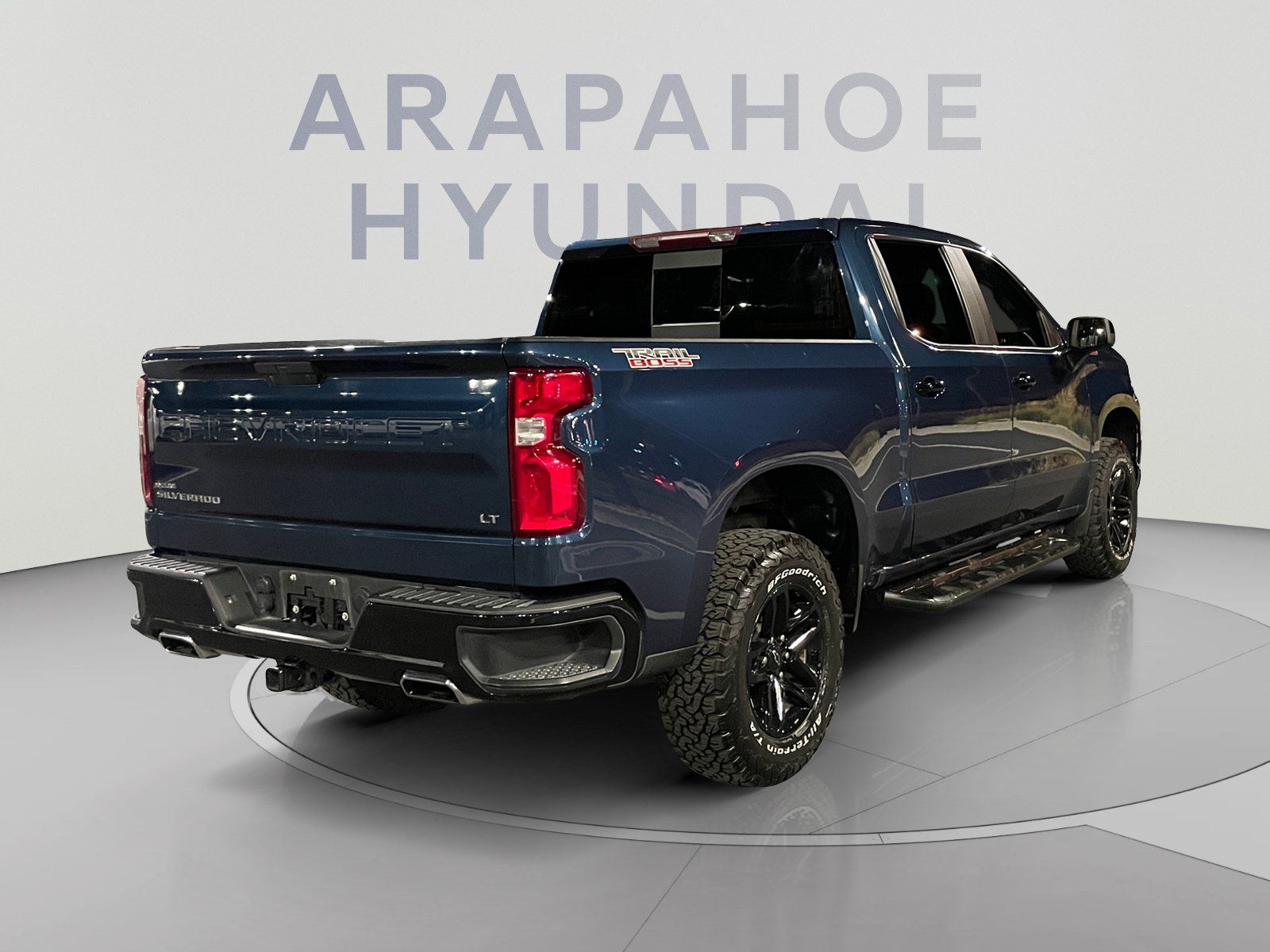 Used 2019 Chevrolet Silverado 1500 LT Trail Boss AWD/4WD image 5