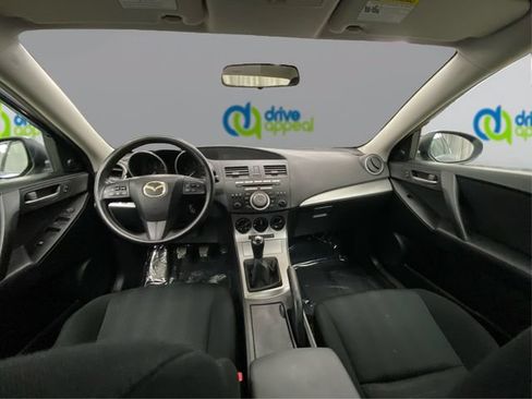 Used 2010 MAZDA MAZDA3 i Touring FWD image 27