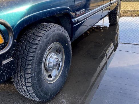 Used 1998 Dodge Ram 2500 Truck 2WD Quad Cab image 14