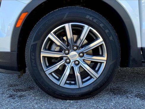 Used 2020 Cadillac XT4 Sport w/ Driver Awareness Package image 8