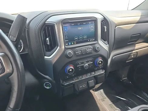 Used 2021 Chevrolet Silverado 1500 LT image 22