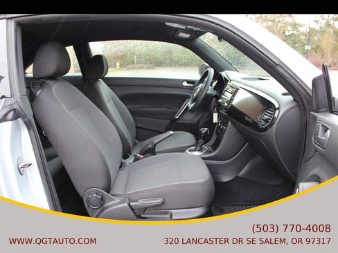 Used 2012 Volkswagen Beetle 2.5 image 19