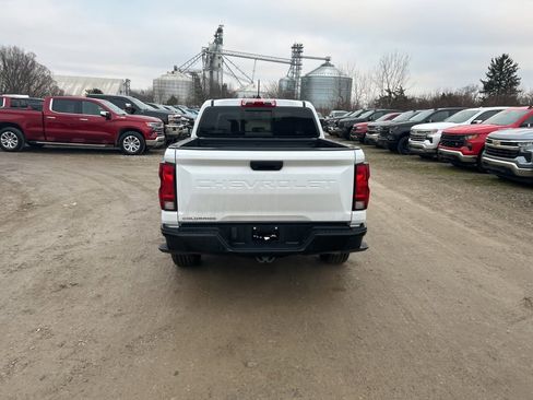 Used 2025 Chevrolet Colorado W/T image 4