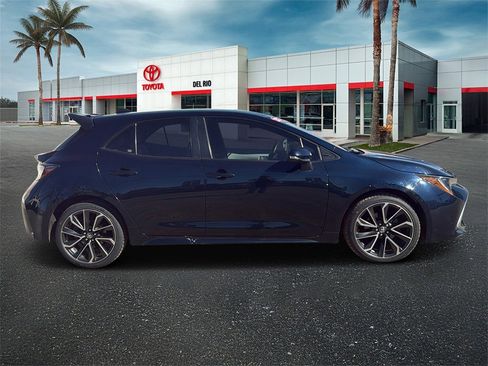 Used 2022 Toyota Corolla XSE image 2