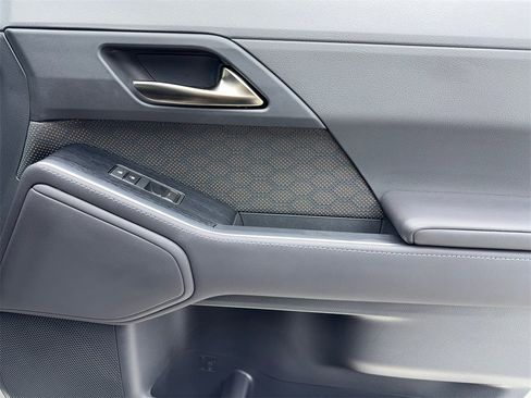 Used 2025 Lexus GX 550 image 46