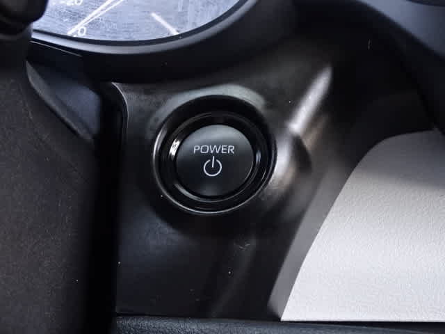 Certified 2025 Toyota Sienna XLE w/ XLE Plus Package FWD image 28