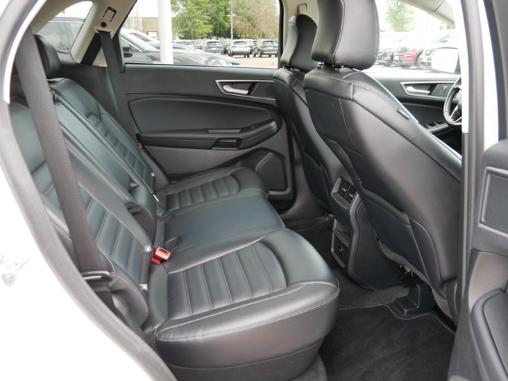 Used 2024 Ford Edge SEL AWD/4WD image 12
