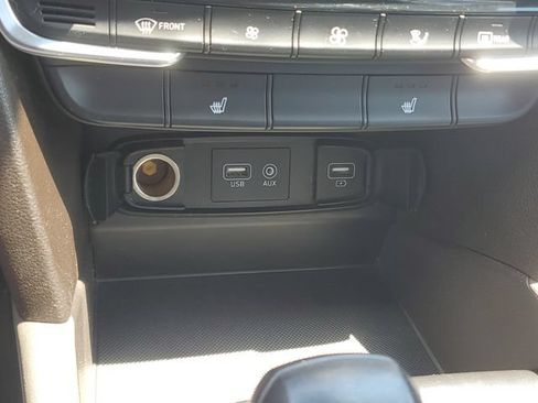 Used 2019 Hyundai Santa Fe SEL FWD image 28