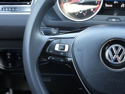 Used 2019 Volkswagen Tiguan S FWD image 7