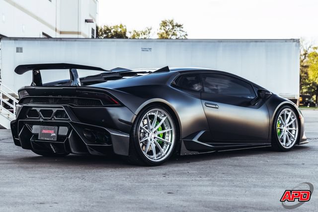 Used 2019 Lamborghini Huracan LP 580-2 RWD image 9