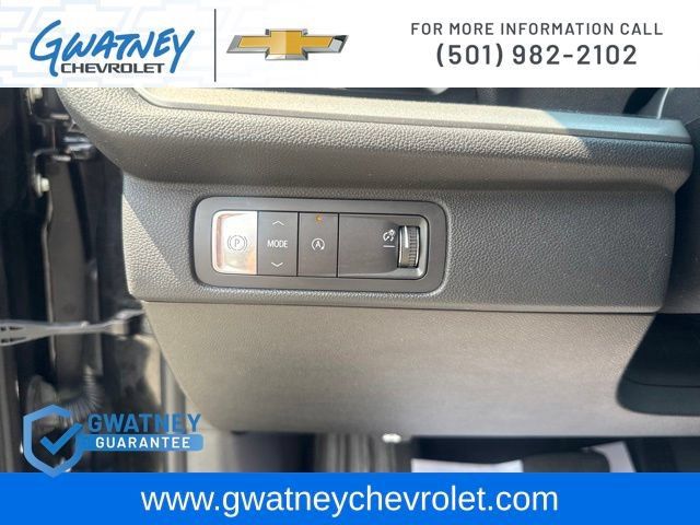 Used 2024 Chevrolet Traverse LT FWD image 19