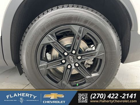 Used 2024 Chevrolet Blazer LT w/ Midnight/Sport Edition image 18
