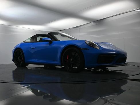 Certified 2022 Porsche 911 Targa 4 GTS AWD/4WD image 50