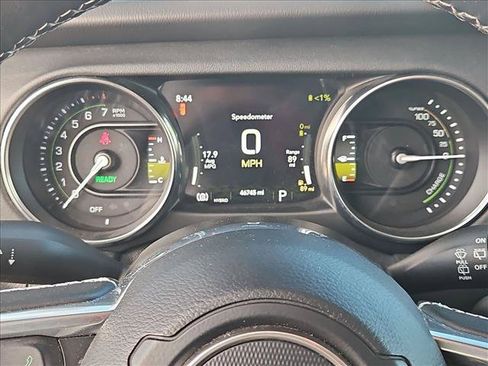 Used 2021 Jeep Wrangler Unlimited Sahara w/ Cold Weather Group AWD/4WD image 14