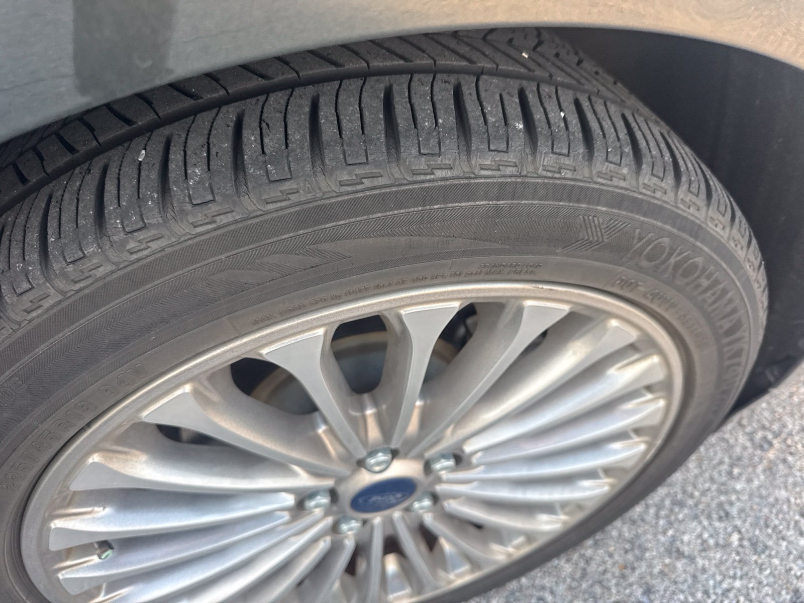 Used 2016 Ford Fusion Titanium FWD image 9