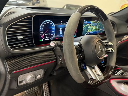 Used 2024 Mercedes-Benz GLS 63 AMG 4MATIC image 41