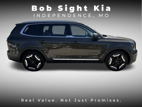 Certified 2024 Kia Telluride EX FWD image 16