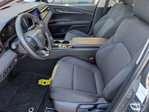 Used 2025 Toyota Camry LE FWD image 8