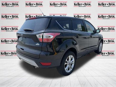 Used 2017 Ford Escape SE FWD image 7