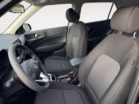 New 2026 Hyundai Venue SE image 10
