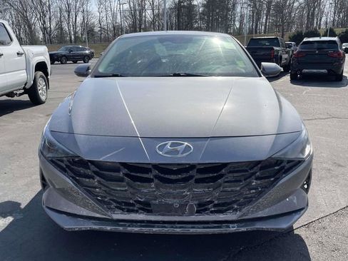 Used 2023 Hyundai Elantra SEL w/ Convenience Package image 11
