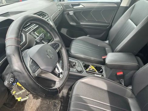 Used 2024 Volkswagen Tiguan SE AWD/4WD image 12