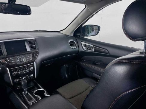 Certified 2020 Nissan Pathfinder SV w/ Rock Creek Edition image 20