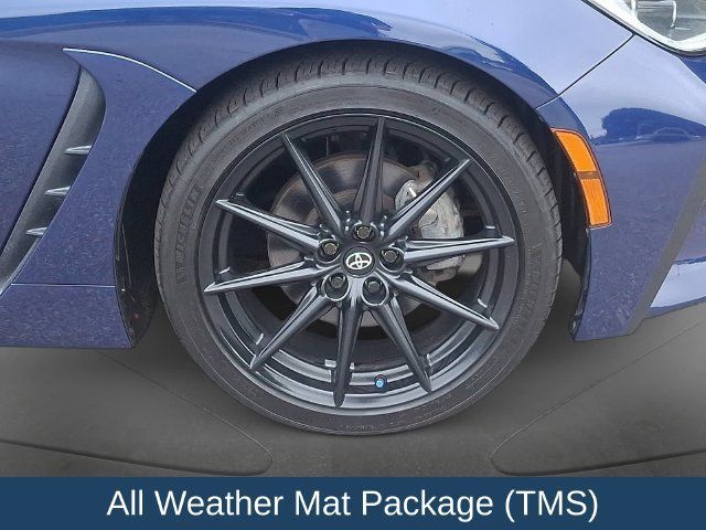 Used 2023 Toyota GR86 Premium w/ ALL Weather Mat Package (TMS) RWD image 10