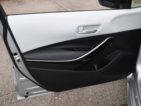 Certified 2024 Toyota Corolla XSE image 9