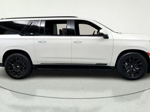 Used 2022 Cadillac Escalade ESV Sport Platinum w/ LPO, ONYX Package AWD/4WD image 6