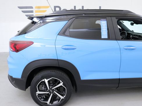 Certified 2023 Chevrolet TrailBlazer RS w/ Convenience Package image 9