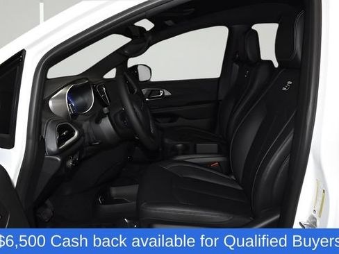 New 2026 Chrysler Pacifica Select w/ S Appearance Package FWD image 12