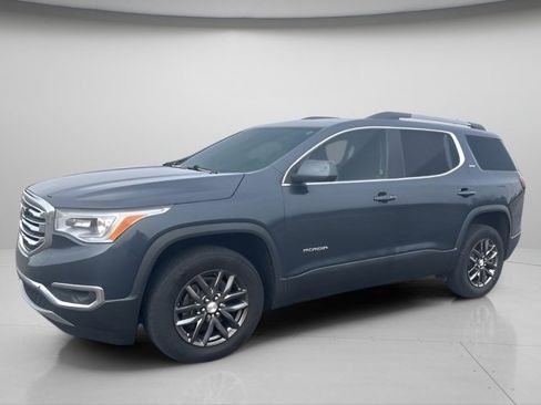 Used 2019 GMC Acadia SLT w/ LPO, Floor Liner Package image 2