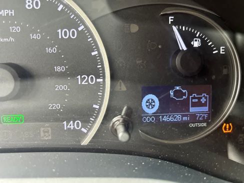 Used 2016 Lexus CT 200h w/ Navigation Package FWD image 8