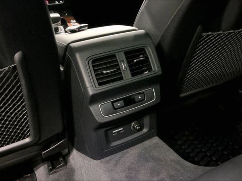 Used 2023 Audi Q5 2.0T Premium w/ Convenience Package image 35