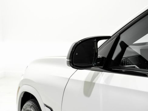 Used 2024 BMW X6 M60i w/ M Sport Professional Package image 36