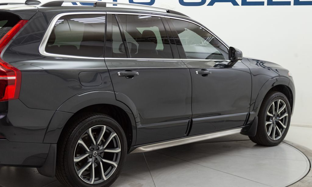 Used 2016 Volvo XC90 T6 Momentum w/ Momentum Plus Package AWD/4WD image 16