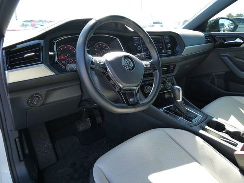 Used 2019 Volkswagen Jetta R-Line image 21