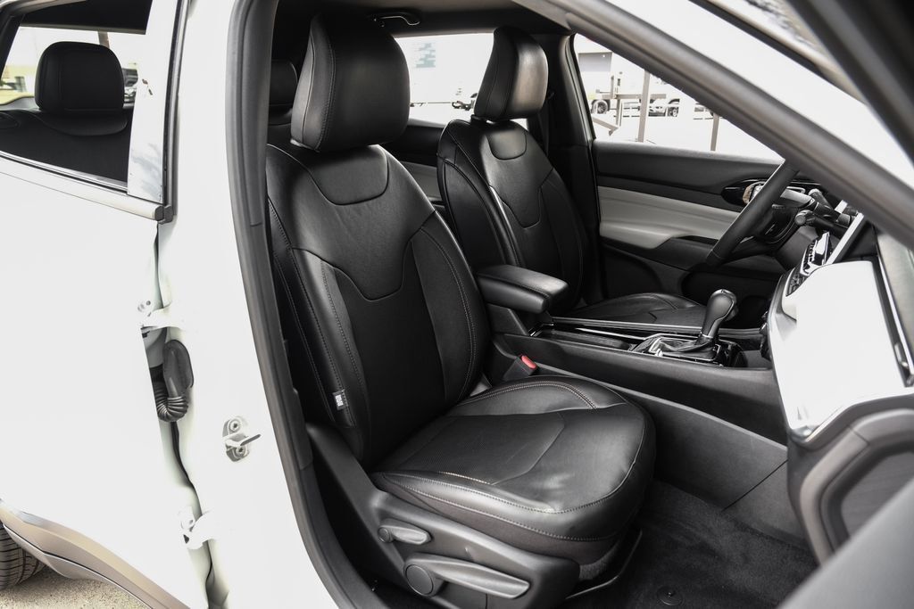 Used 2023 Jeep Compass Limited AWD/4WD image 46
