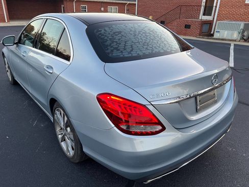 Used 2015 Mercedes-Benz C 300 Sedan image 5
